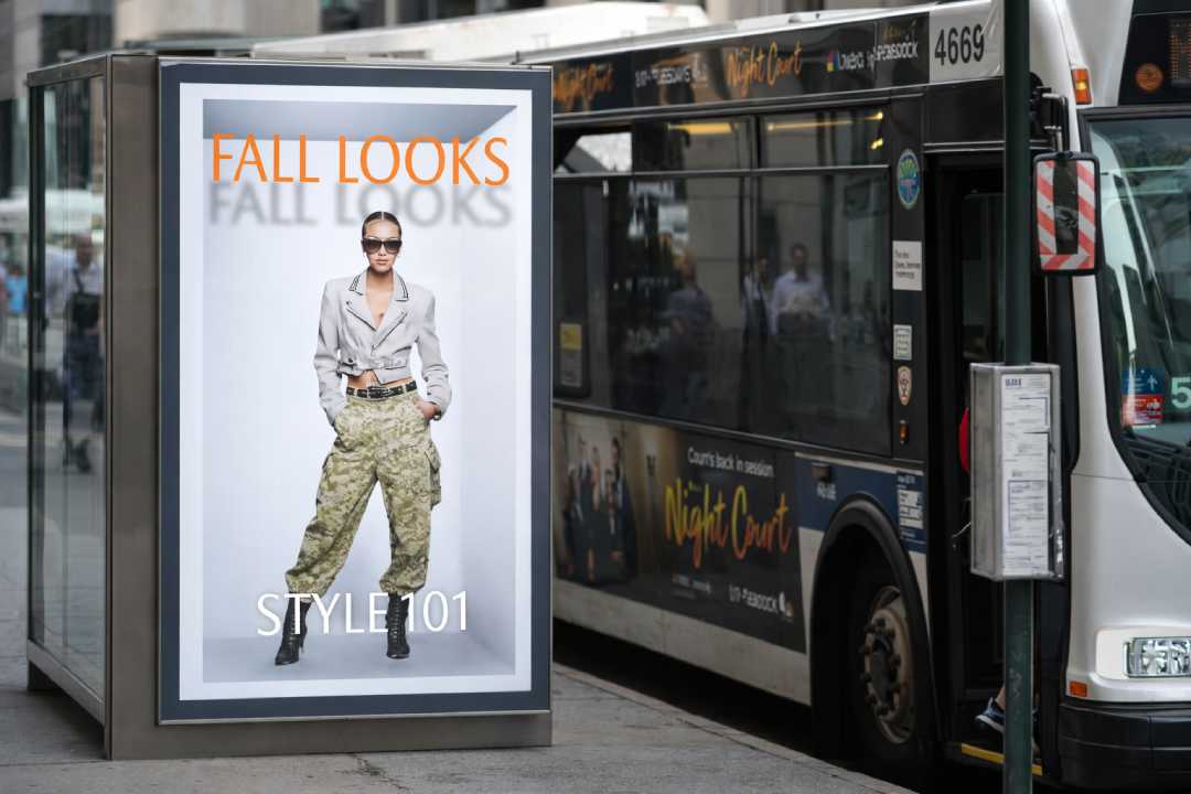 Glasses-Free 3D Display Technologies: Hololuminescent and Light-Field Displays