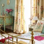 Many People Don't Know That Drenching Patterns Can Transform an Ordinary Room into a Super Aesthetic One