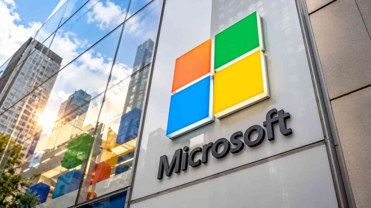 Microsoft Offers Voluntary Exit to 60,000 Employees Amid AI Shift